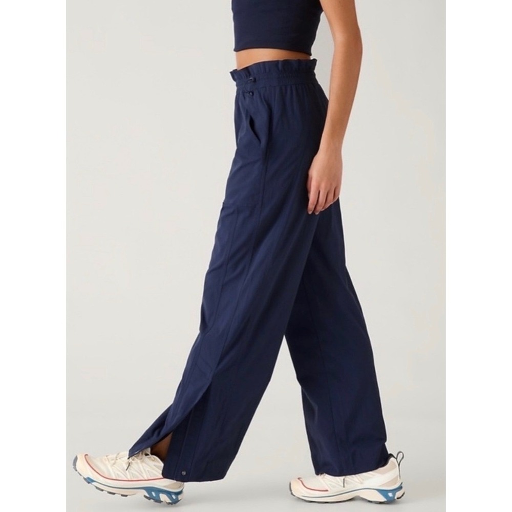 Athleta Trekkie High Rise Parachute Pants Navy Blue Elastic Waist Hiking Size 4 - Picture 2 of 12